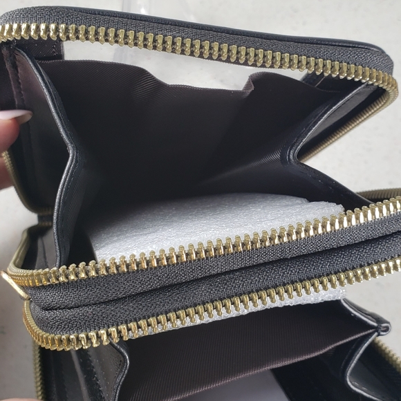 Forever Young Black Vegan Leather 3 Compartment Crossbody Cell Phone Wallet - Picture 11 of 13